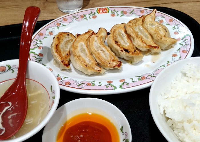 無限餃子が可能 餃子の王将アプリで餃子無料券を配布 B級的 大阪グルメ生活